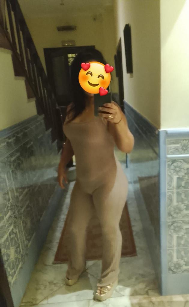 641618380: Chica busca chico en Sevilla