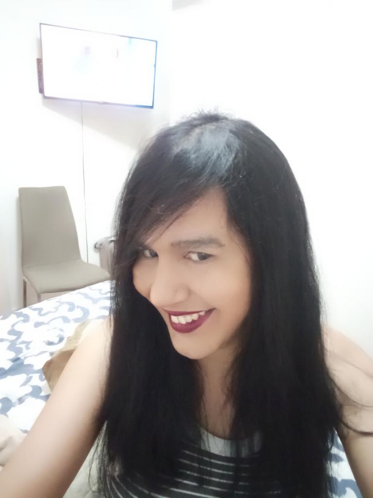 643065159: Transexual en León