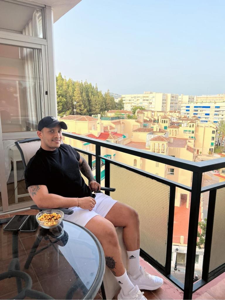 Chico busca chica en Barcelona: 