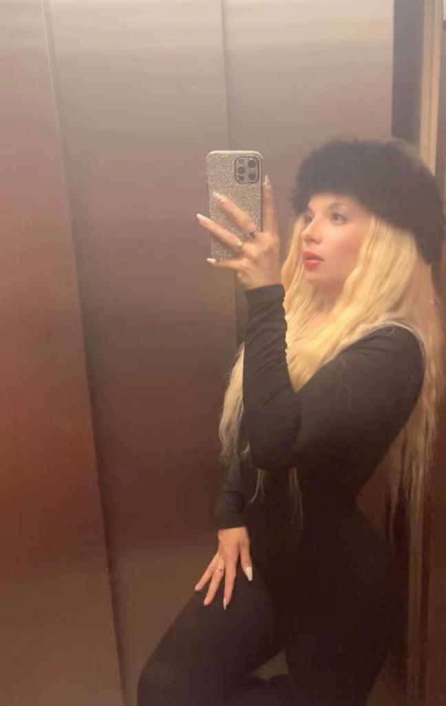 672816706: Chica busca chico en Granada