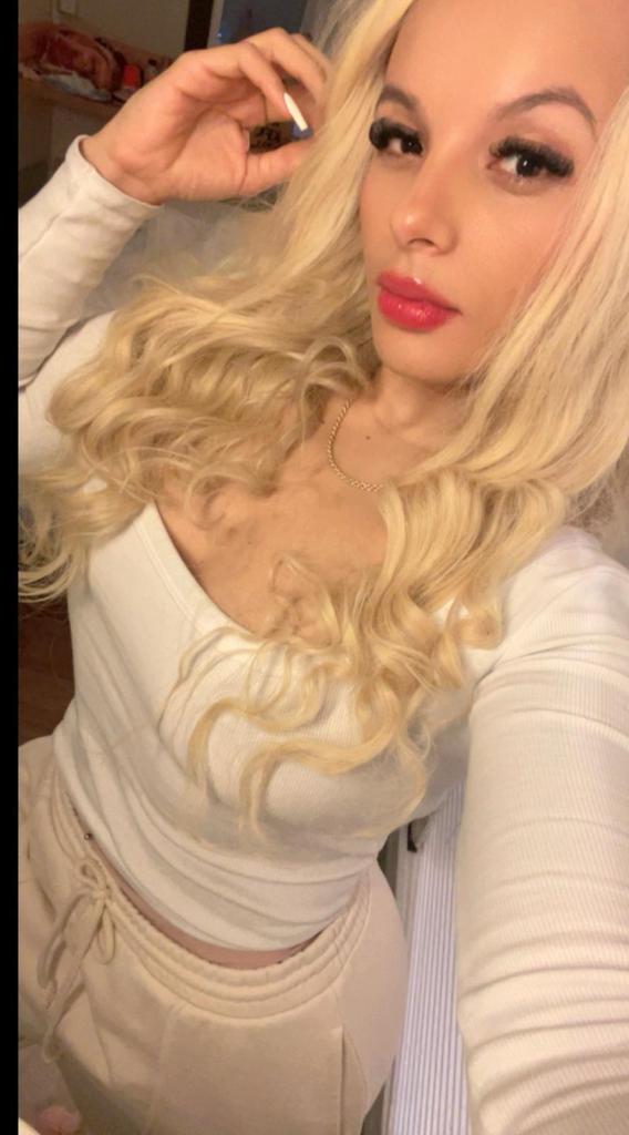 672816706: Chica busca chico en Granada