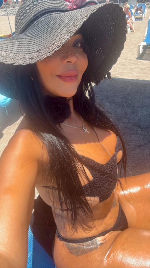 672829093: Chica busca chico en Tenerife