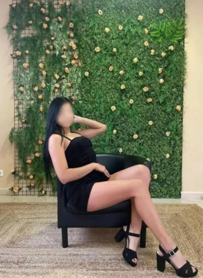 Chica busca chico en Huelva: 