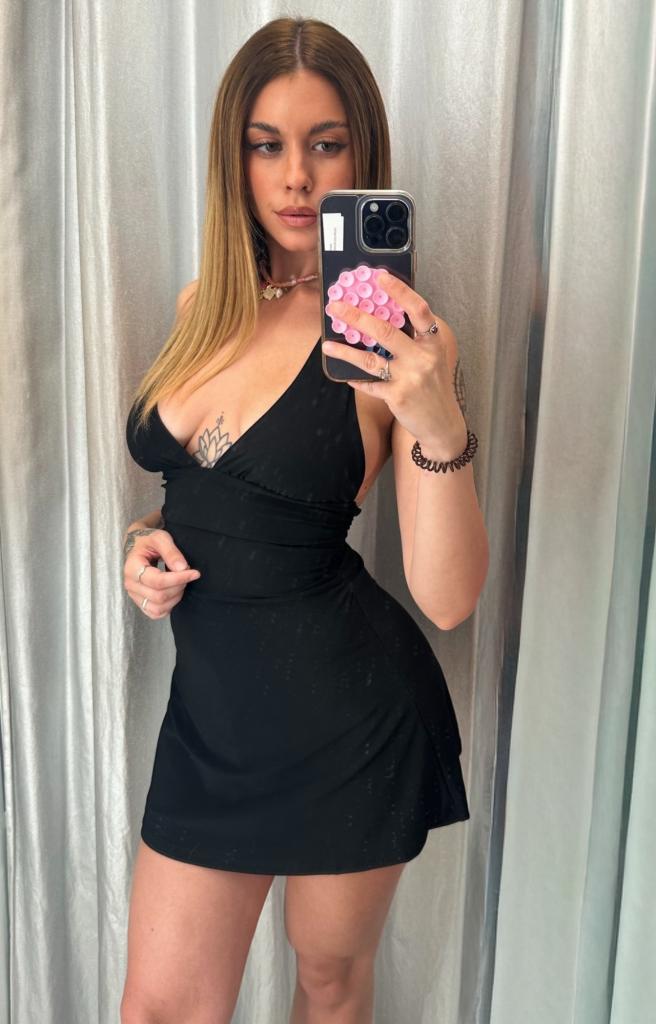 Chica busca chico en Alicante: Chica busca chico