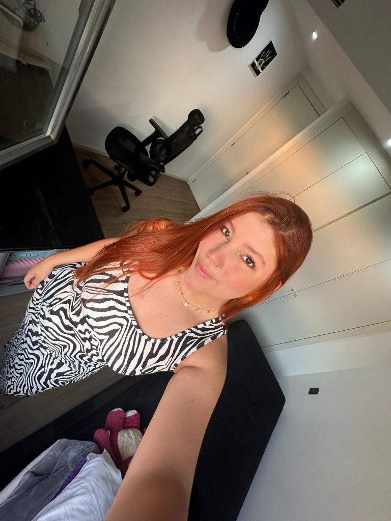 615736448: Chica busca chico en Madrid