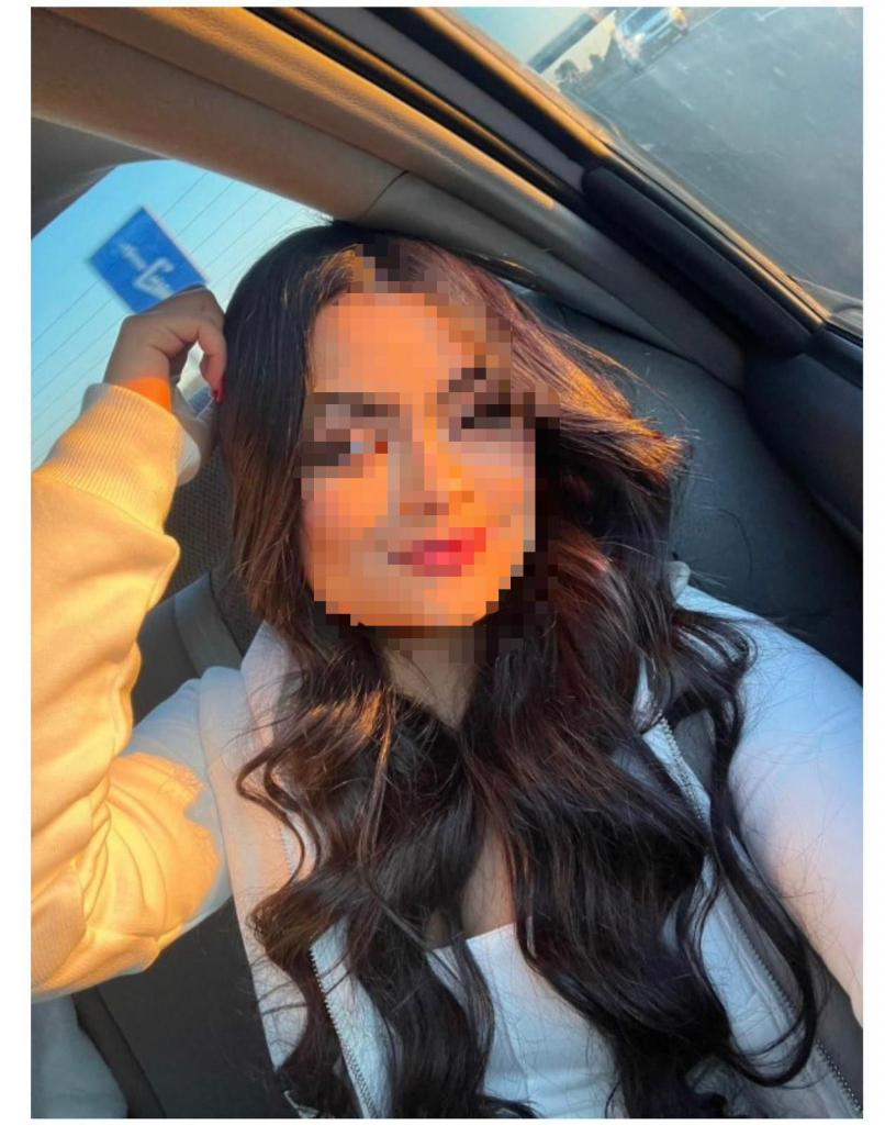 623377870: Chica busca chico en Sevilla