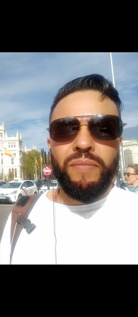 Chico busca chica en Valencia: 