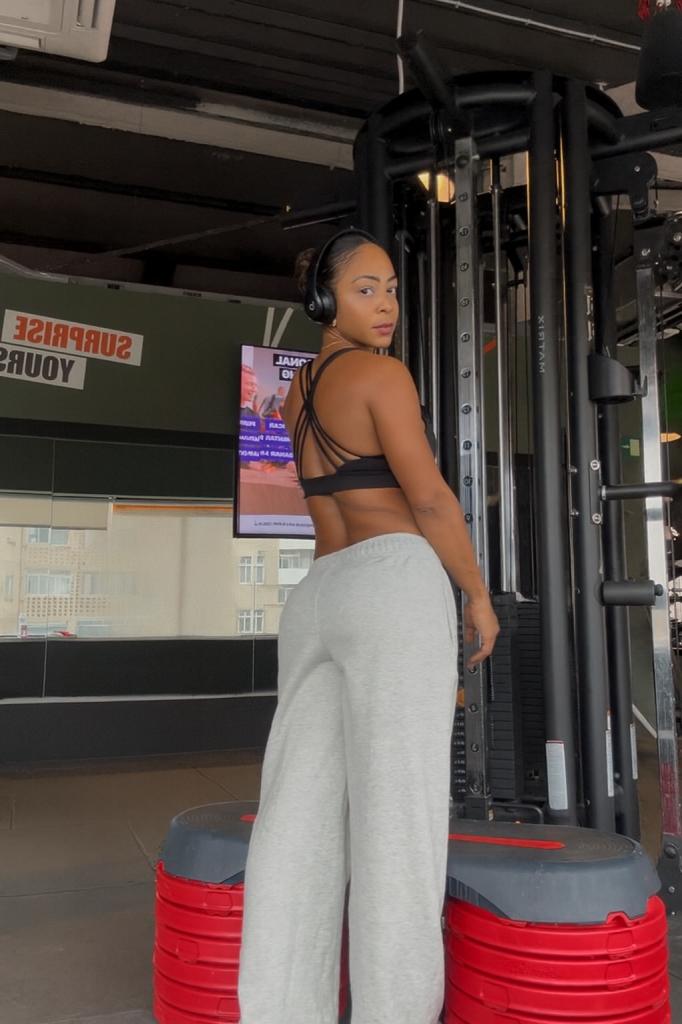 647973031: Chica busca chico en Barcelona