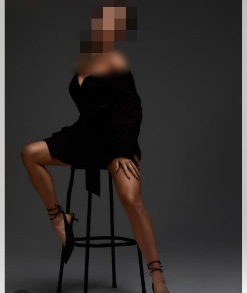 Chica busca chico en Granada: 