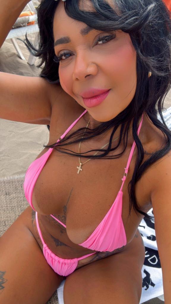 672829093: Chica busca chico en Tenerife