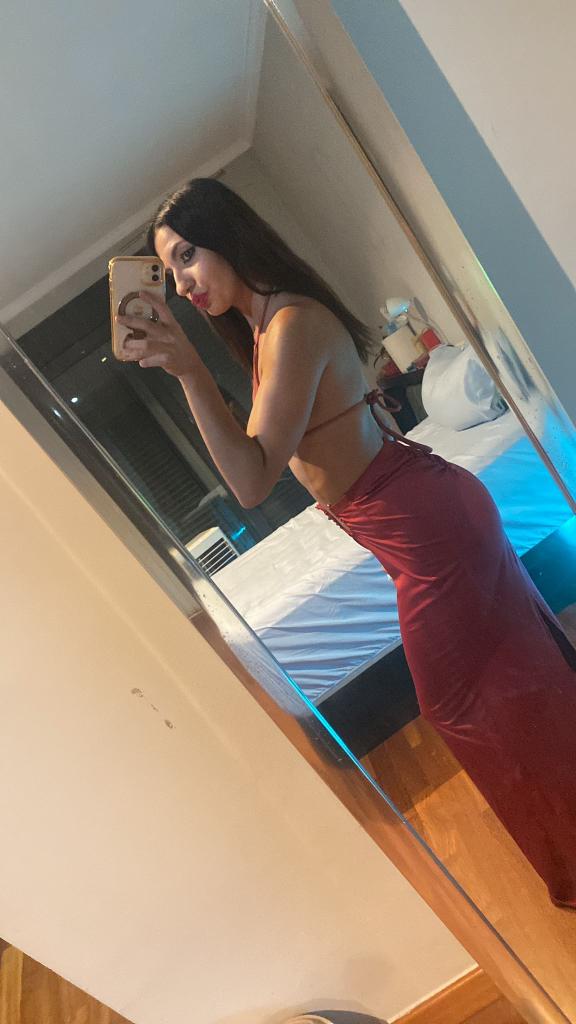 Chica busca chico en Granada: 