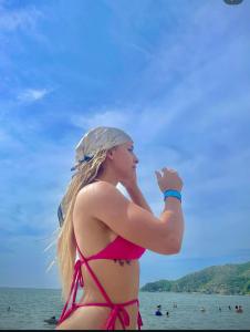 670040552: Chica busca chico en Almería