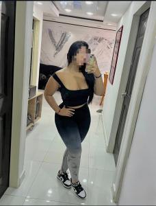 623377870: Chica busca chico en Sevilla