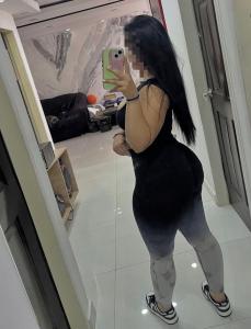 623377870: Chica busca chico en Sevilla