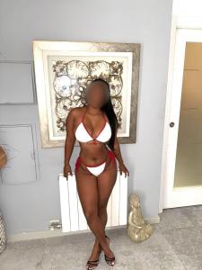 672948999: Chica busca chico en Granada