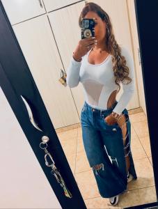 613501616: Chica busca chico en Granada