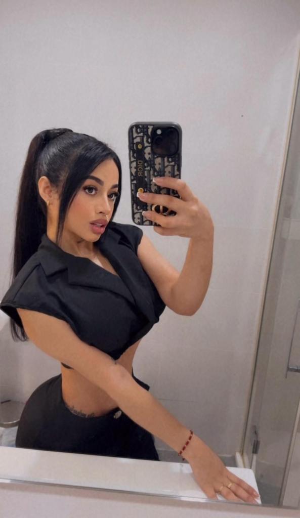 631848613: Chica busca chico en Cádiz