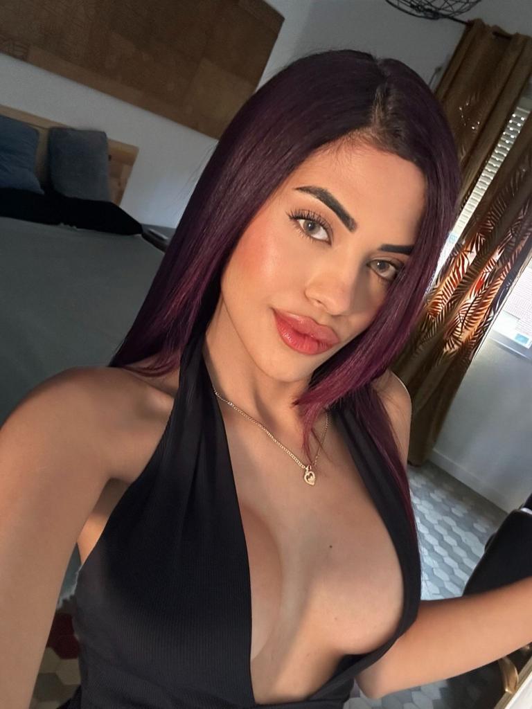 633030250: Chica busca chico en Mallorca