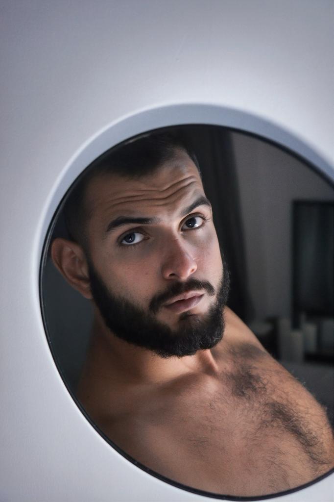 643913426: Chico busca chica en Huelva