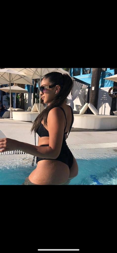 615630025: Chica busca chico en Málaga