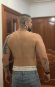 677622864: Chico busca chica en La Coruña