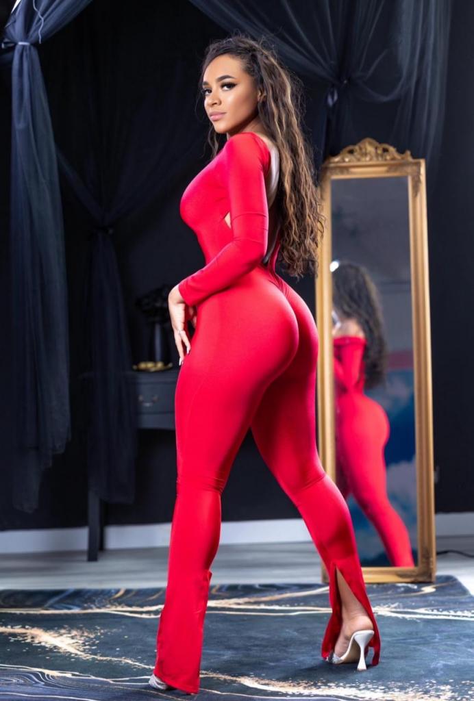 Chica busca chico en Tenerife: 