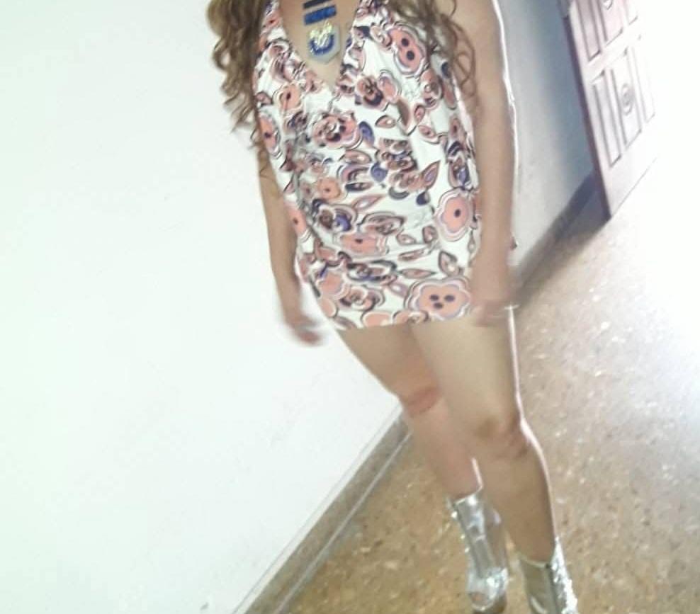 613861895: Chica busca chico en Granada