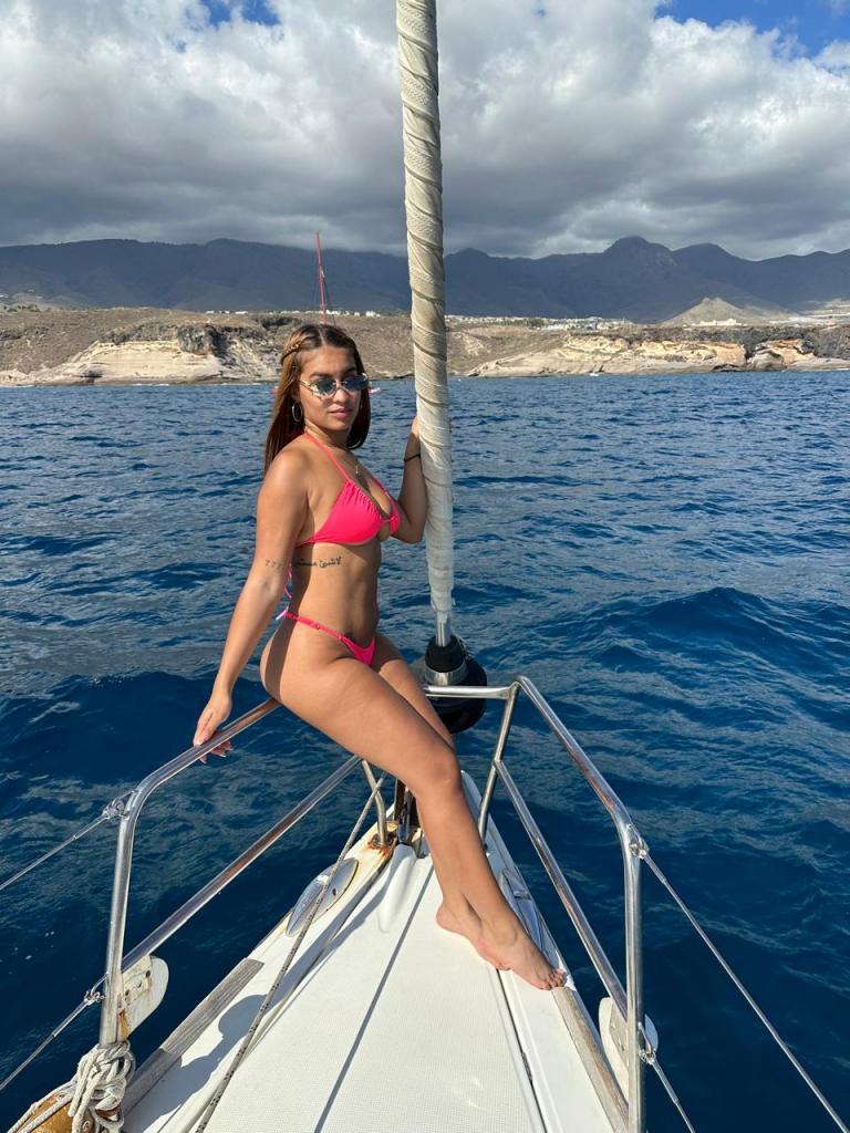 Chica busca chico en Tenerife: Chica busca chico