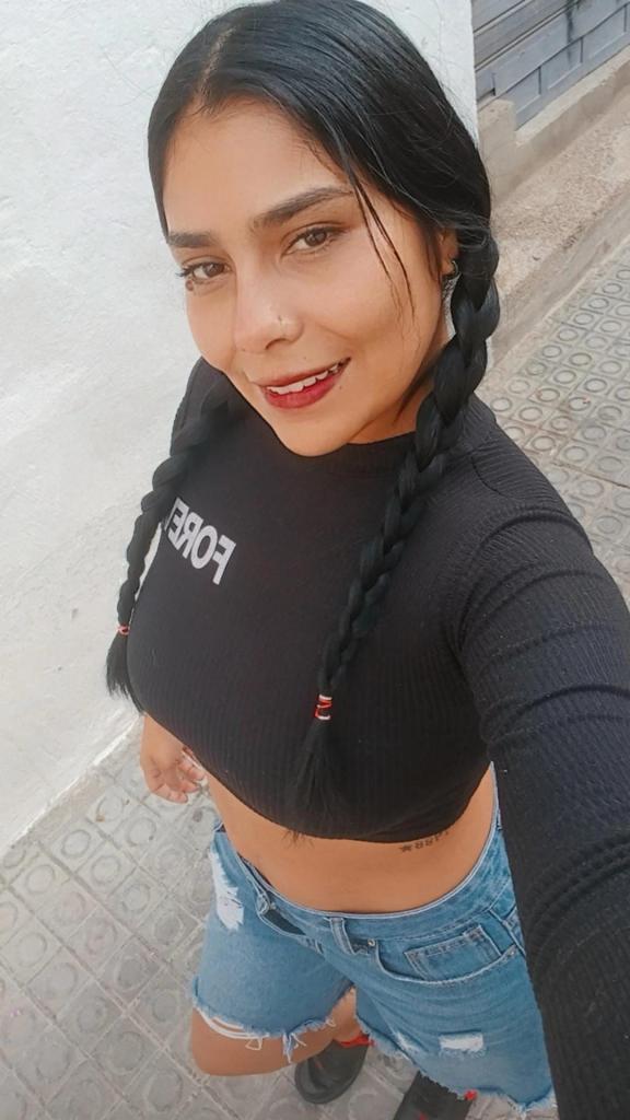 643813619: Chica busca chico en La Rioja