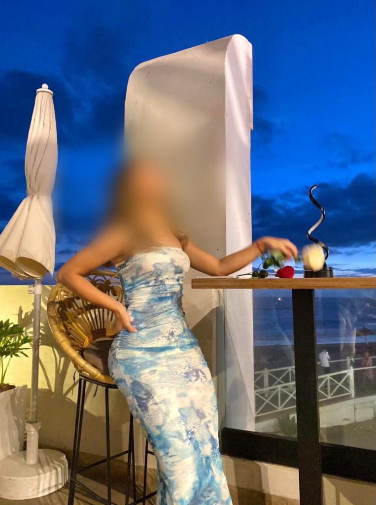 645305819: Chica busca chico en Tenerife
