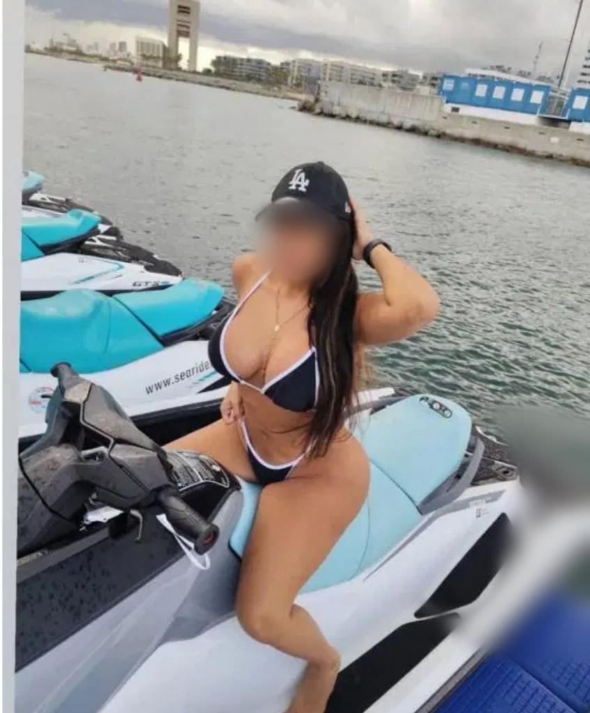 Chica busca chico en Granada: 