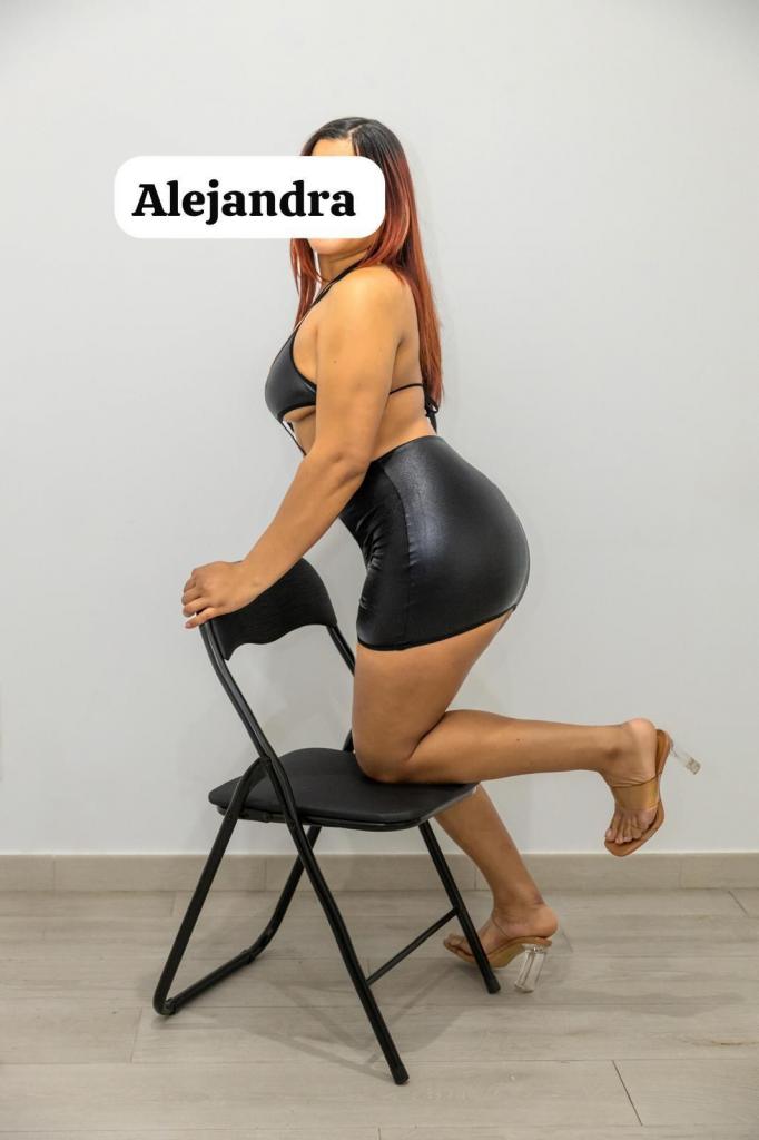 Chica busca chico en Murcia: Chica busca chico