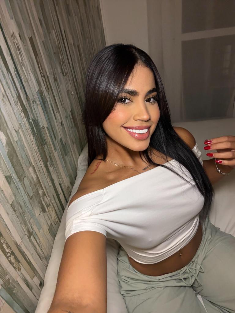 633373226: Chica busca chico en Málaga