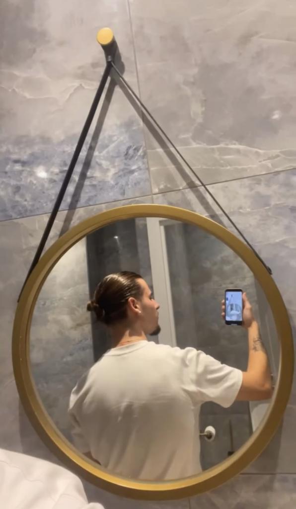 Chico busca chica en Mallorca: 