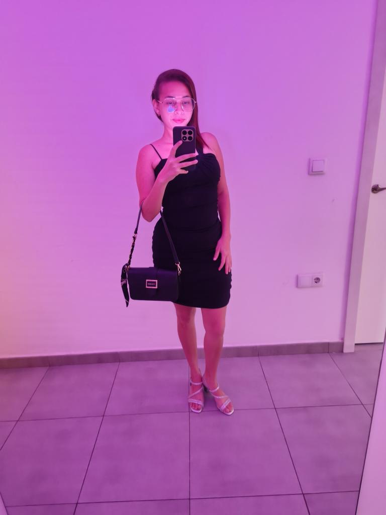 615358190: Chica busca chico en Murcia