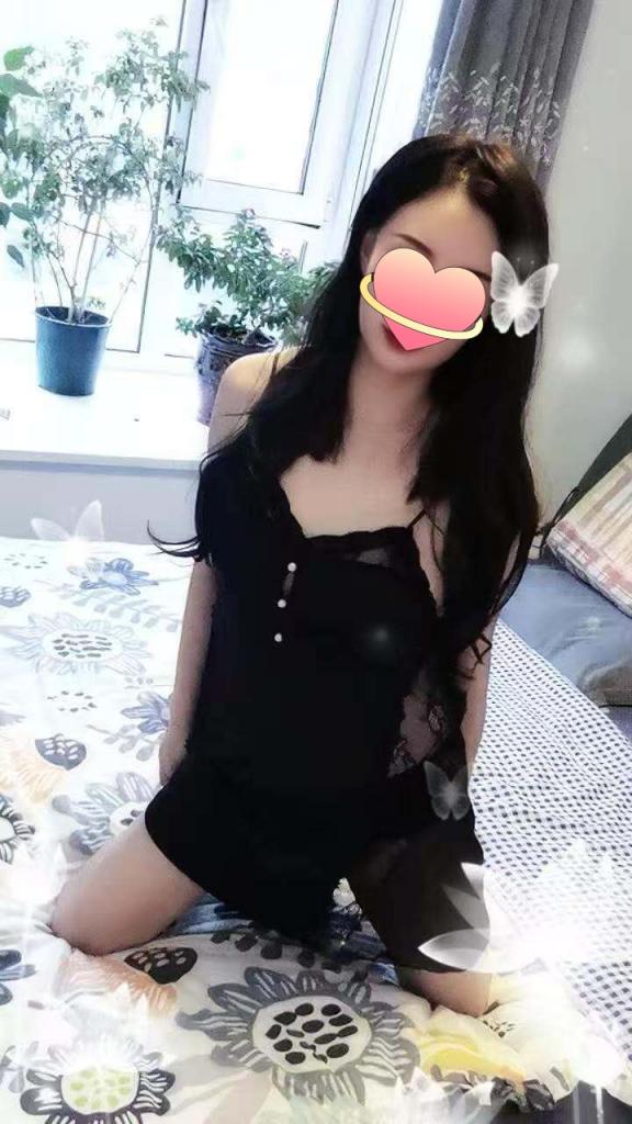 645686899: Chica busca chico en Tarragona