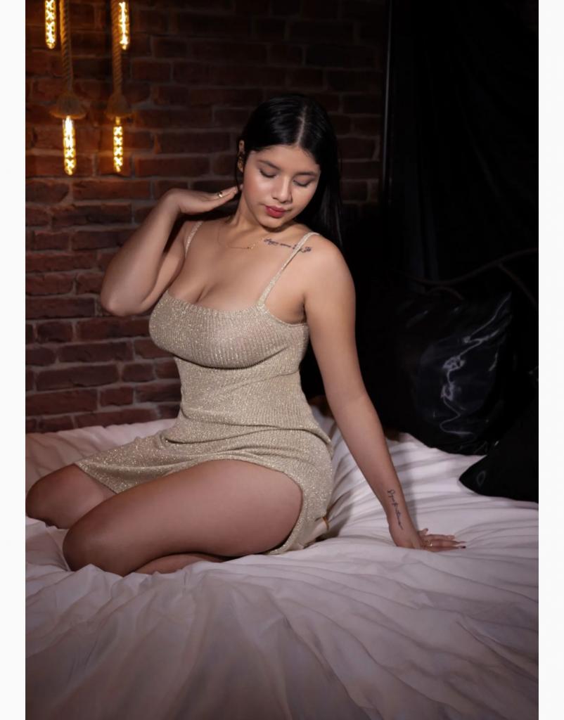 651935493: Chica busca chico en Ibiza