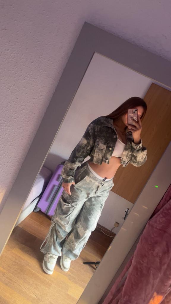 742008729: Chica busca chico en Valencia