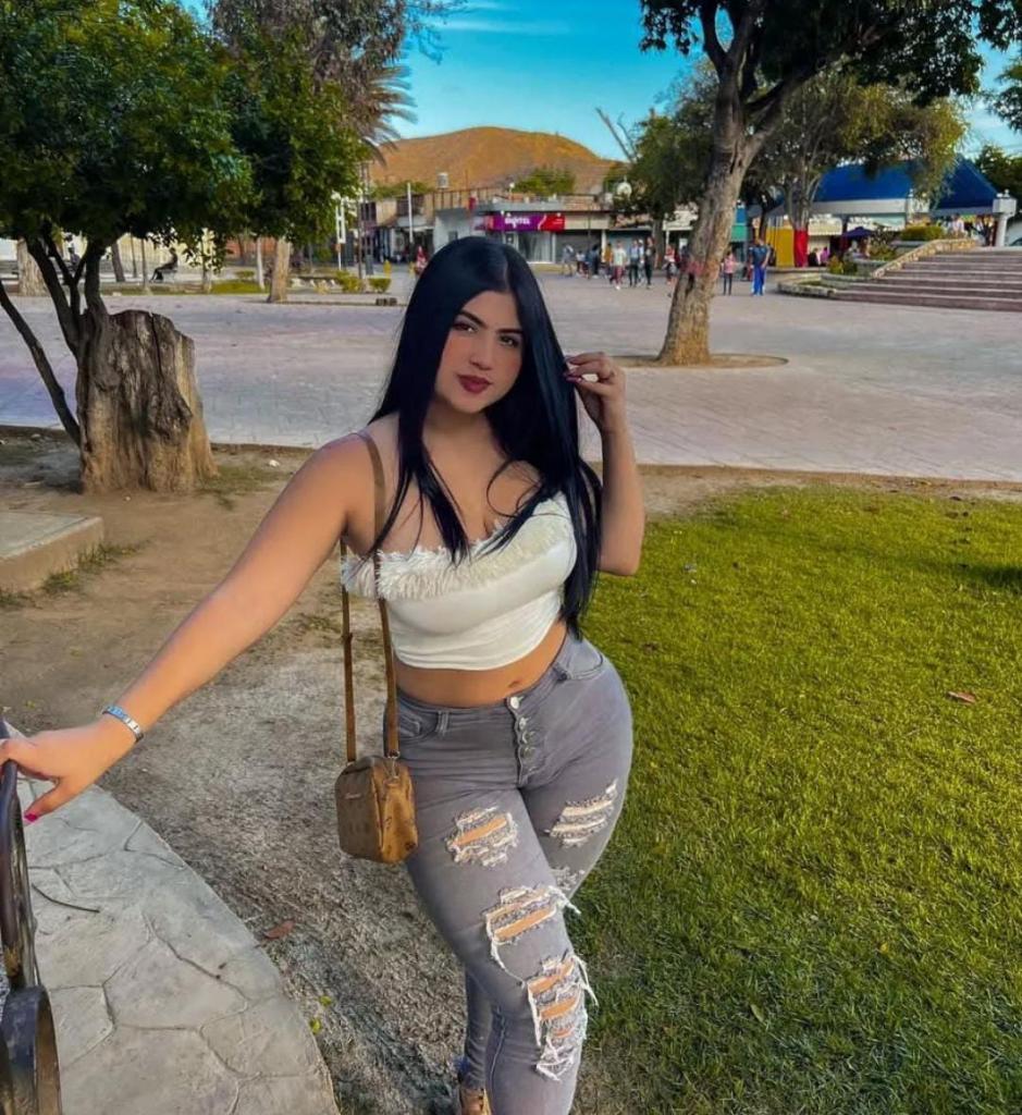 Chica busca chico en Tenerife: 