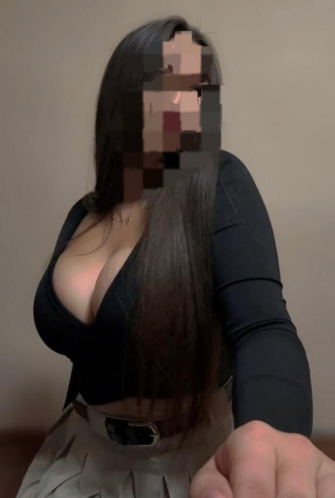 631659561: Chica busca chico en Navarra