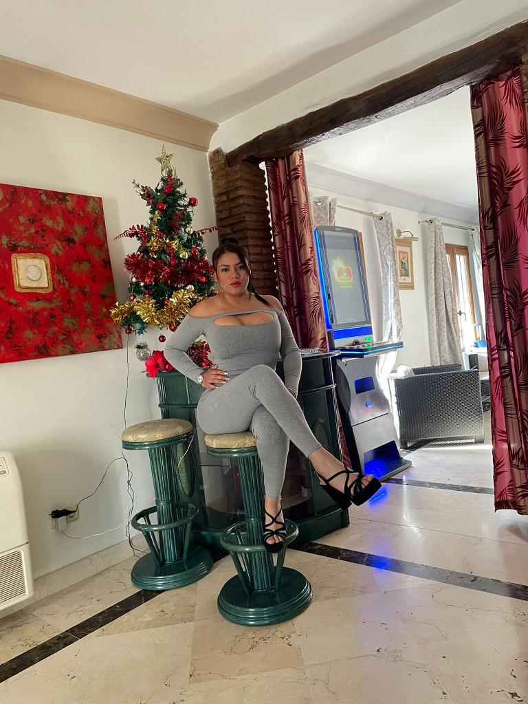 674679757: Chica busca chico en Málaga