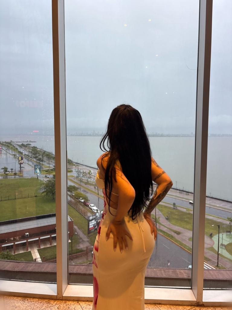 624492744: Chica busca chico en La Coruña