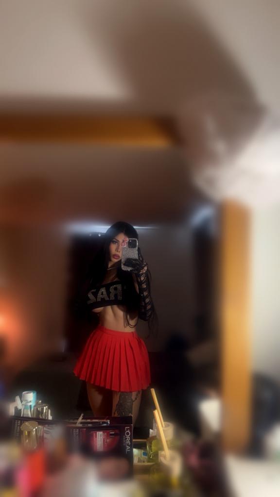 674569300: Transexual en Barcelona