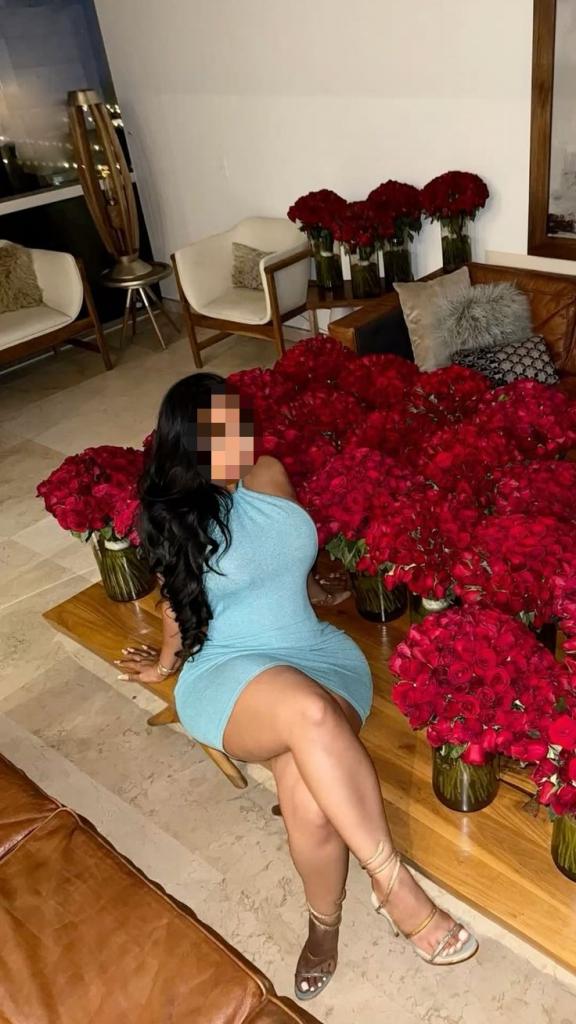 Chica busca chico en Tenerife: 