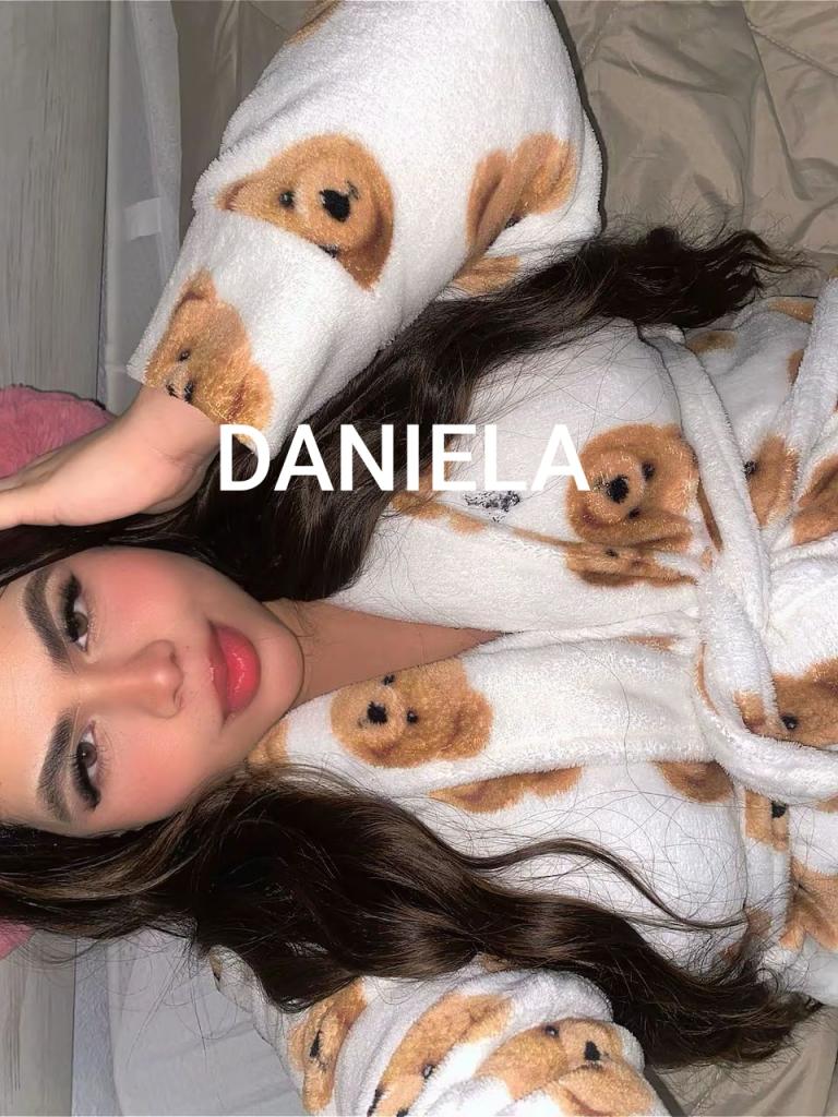 670052209: Chica busca chico en Almería