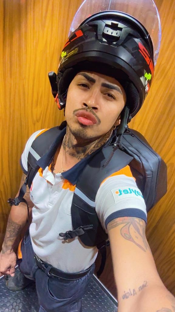 Chico busca chica en Valencia: 