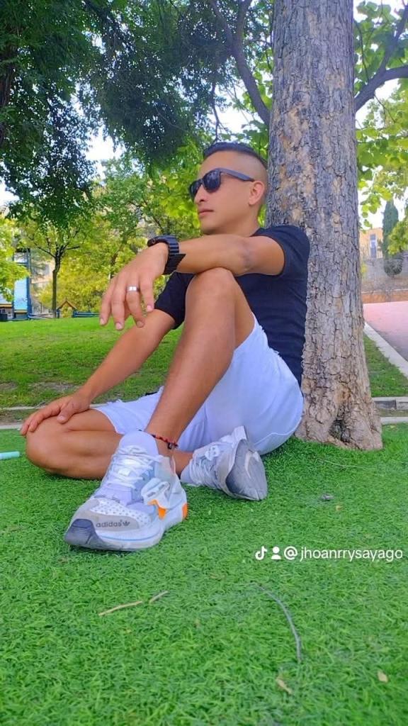 602053017: Chico busca chica en Valencia