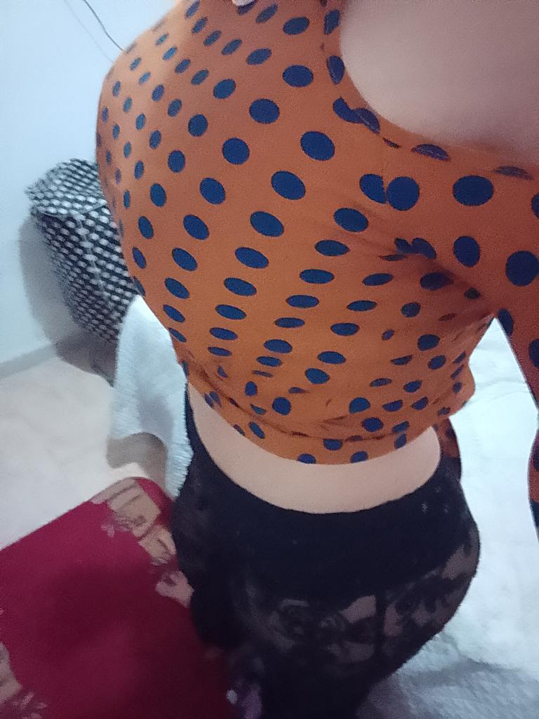 604259177: Chica busca chico en Madrid