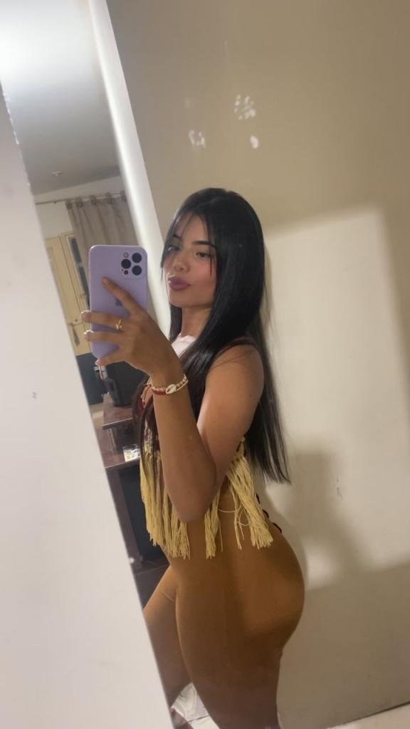 Chica busca chico en Cádiz: 