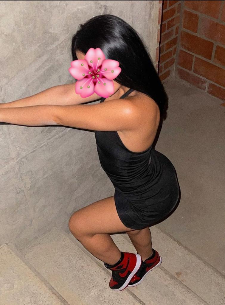 623728194: Chica busca chico en Barcelona